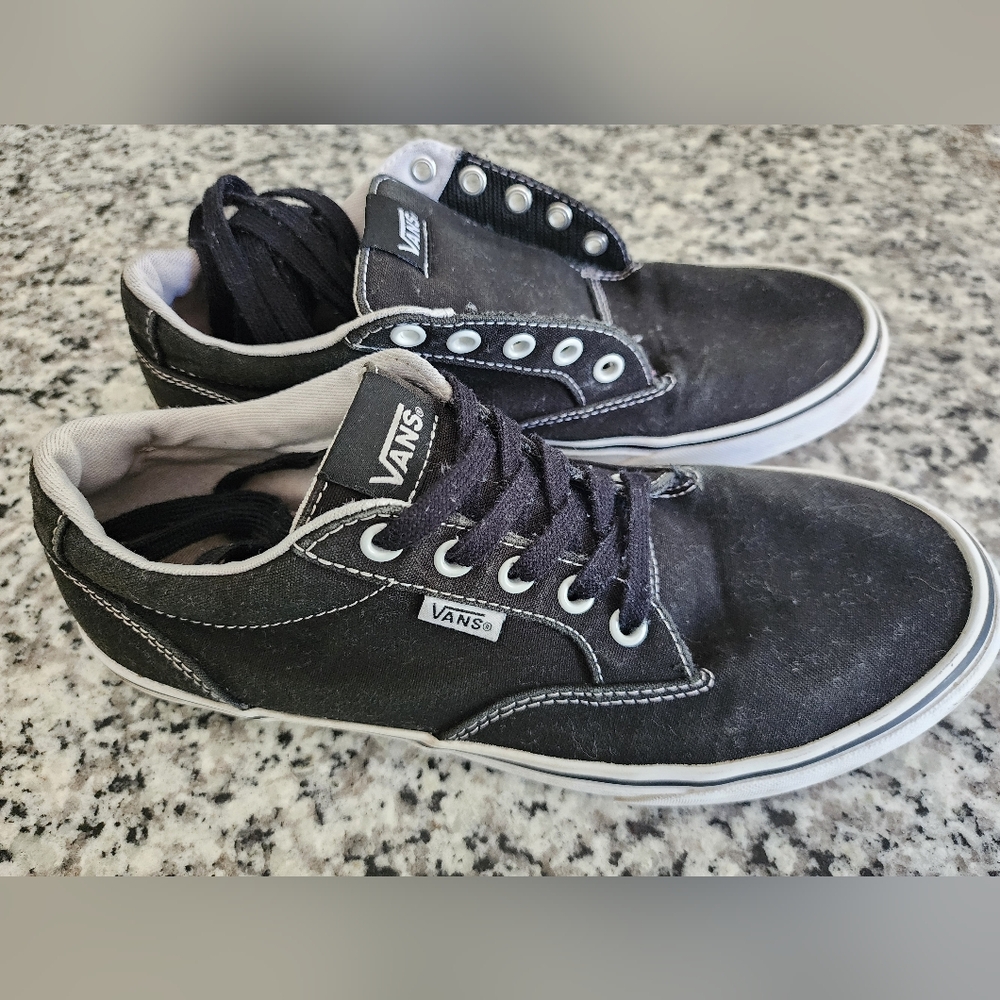 Vanz Shoes Black and White size 9.5 - Picture 5 of 7